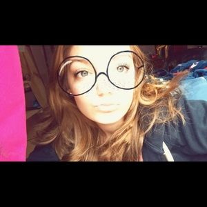 Meet your Posher, Ray